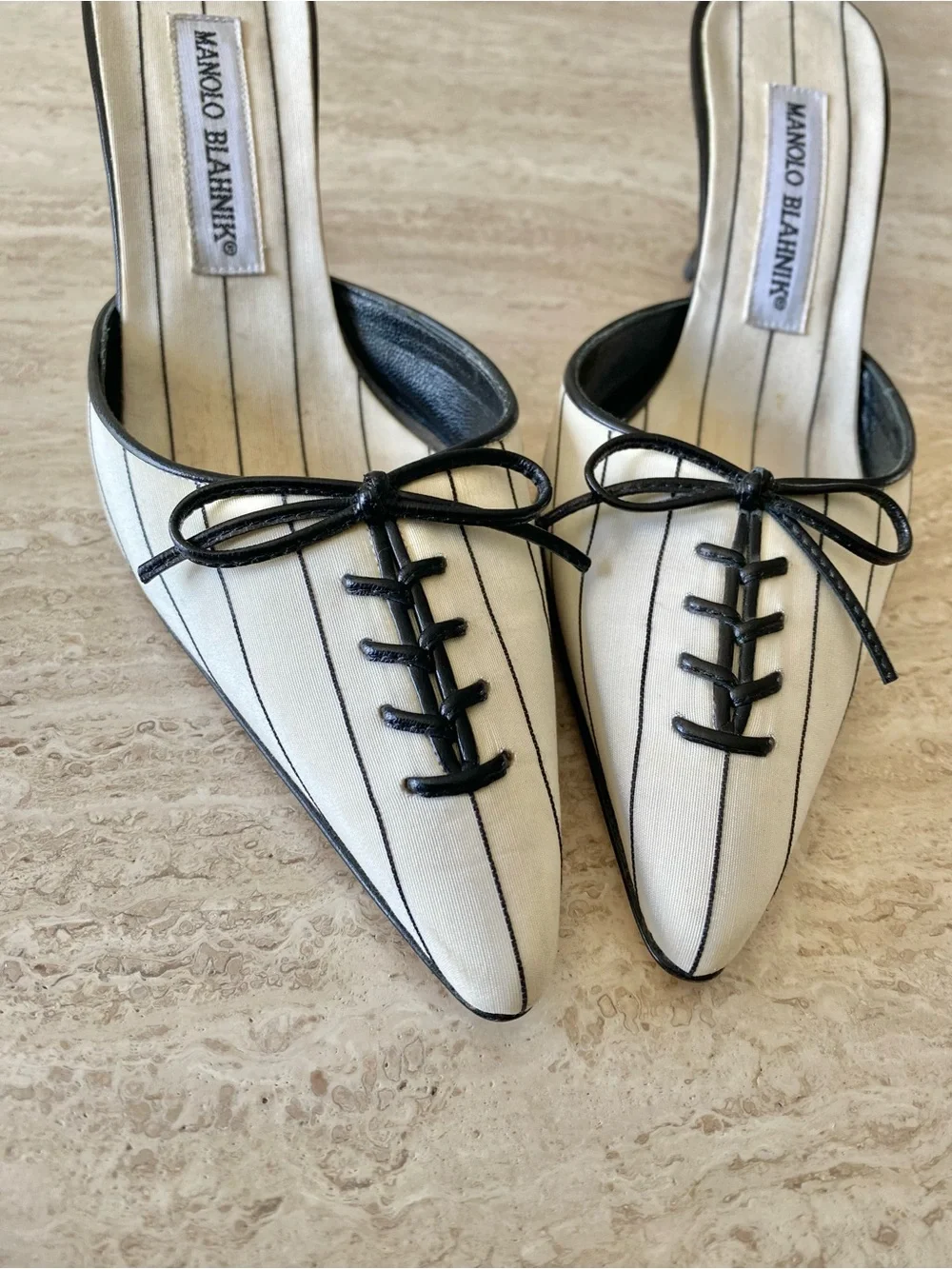 Vintage Manolo Blahnik Pinstripe Bow Mule Heels - Picture 8 of 12